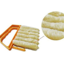 Load image into Gallery viewer, Blinds Microfiber Duster