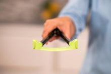 Load image into Gallery viewer, Clever Tongs