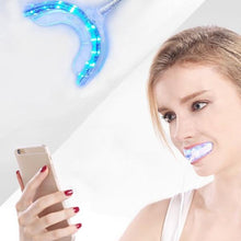 Load image into Gallery viewer, Dr. Smile - Whiten Your Teeth With Your Smartphone
